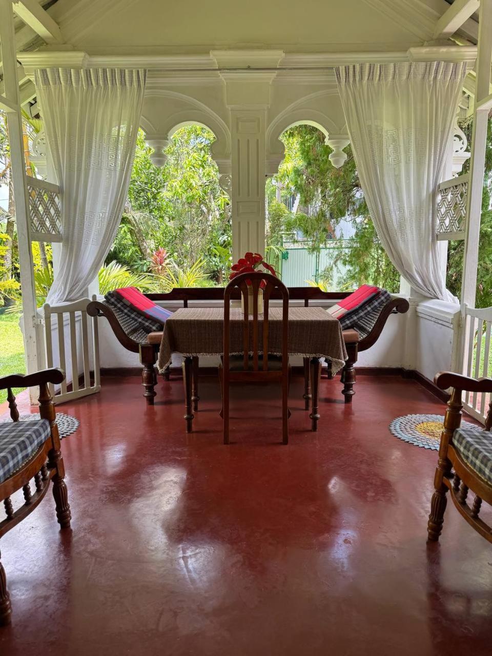 Grand Villa Hikkaduwa Exterior photo