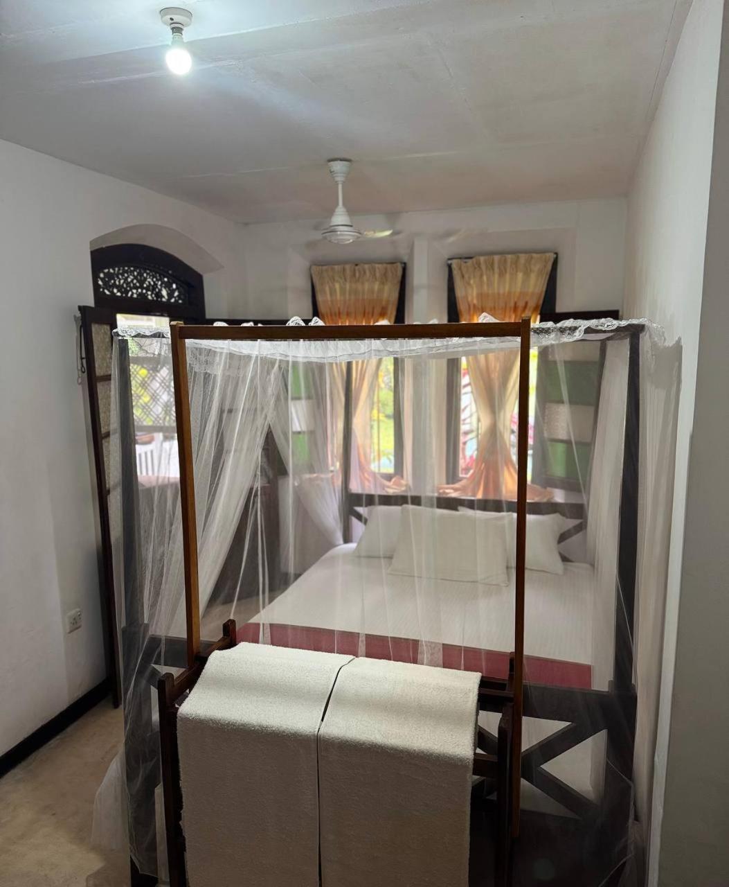 Grand Villa Hikkaduwa Exterior photo