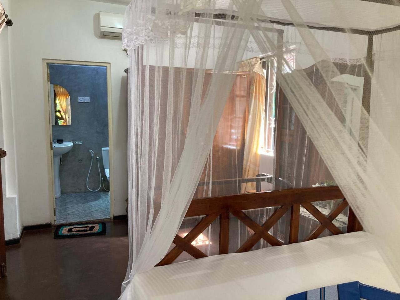 Grand Villa Hikkaduwa Exterior photo