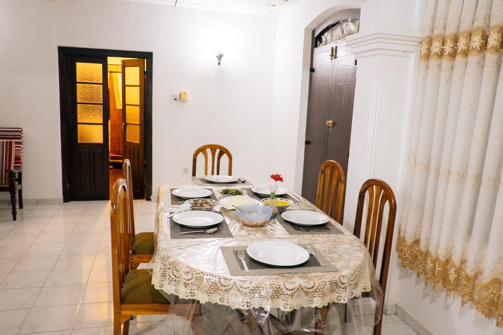 Grand Villa Hikkaduwa Room photo